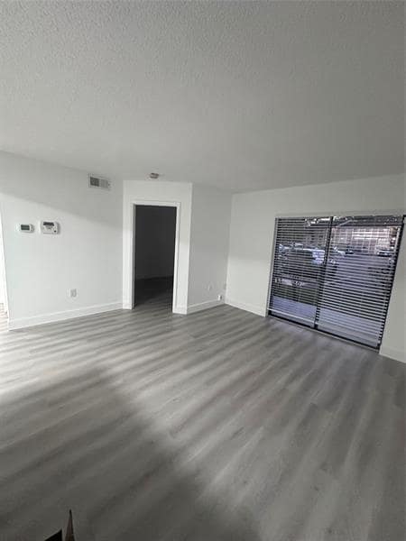 Photo - 450 Palm Cir W Unit 102