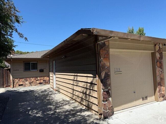 Building Photo - Blossom Valley Duplex Rental