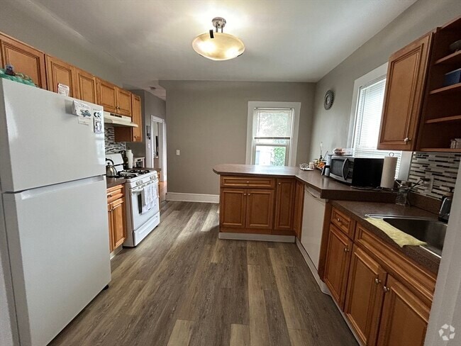 Building Photo - 18 Crawford St Unit 2FL Rental