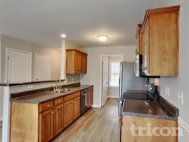 Photo - 401 Parrish Hill