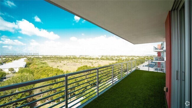 Building Photo - 7661 NW 114th Pl Rental