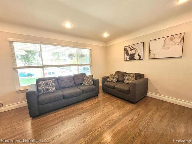 Photo - Newly Renovated 7BR – Modern Kitchen + Bath