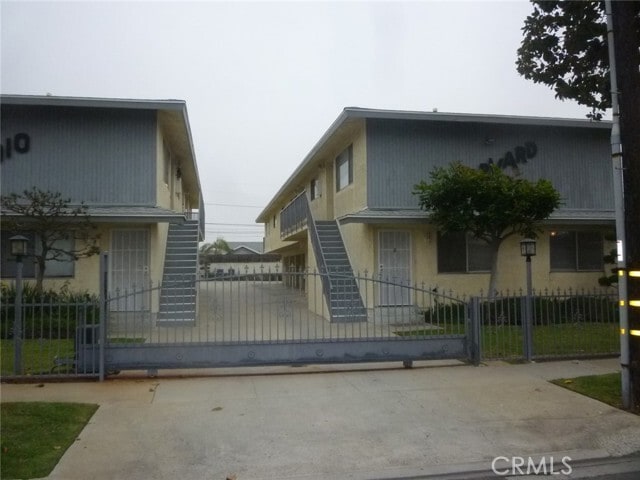 Building Photo - 15910 Harvard Blvd Unit D