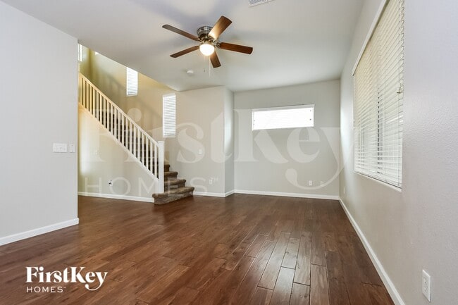 Photo - 10832 Avenzano St