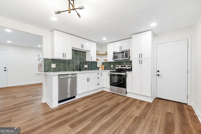 Photo - 578 Alfred Rd NW