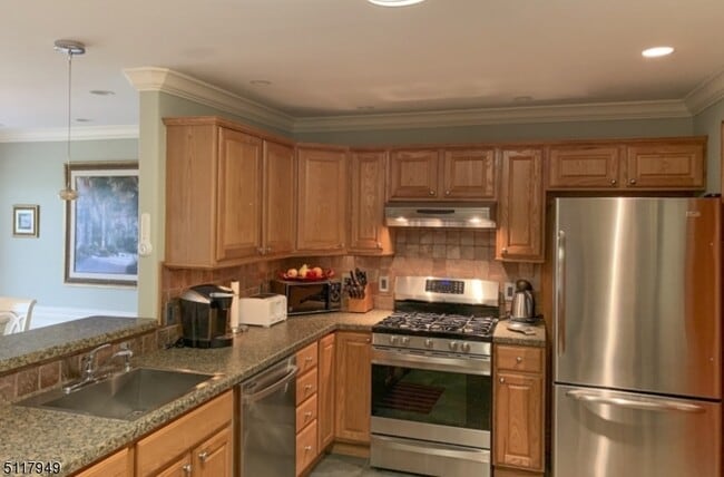 Photo - 41 Bourne Cir