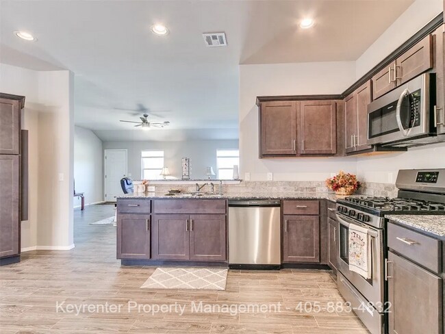 Photo - Modern Single Family Home in El Reno, OK!