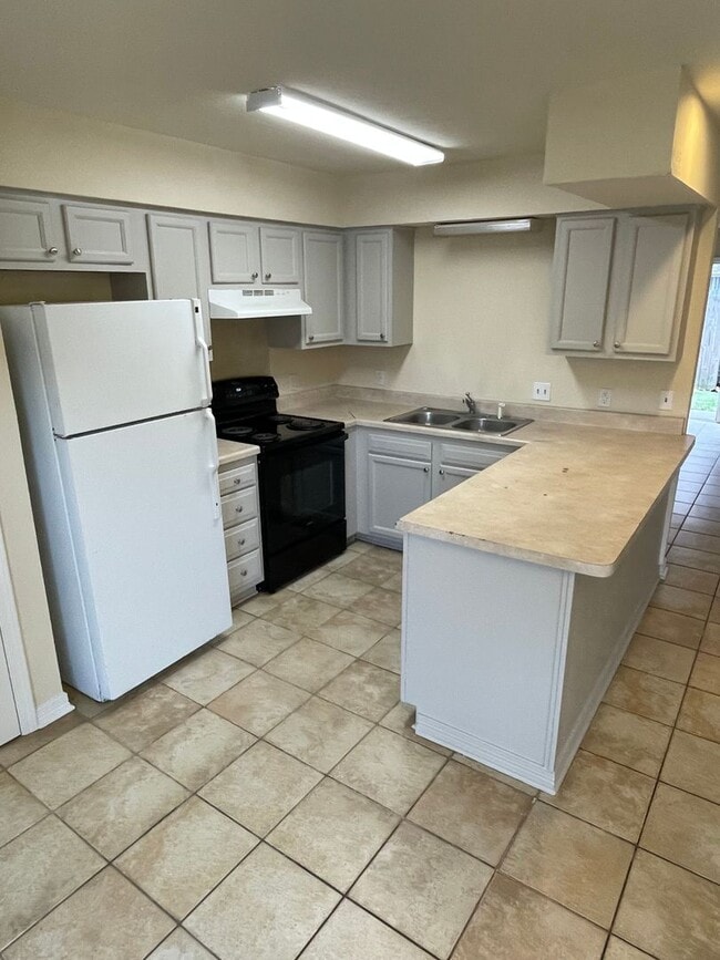 Photo - Great Complex in Kenner, 2BD/1.5BA with Off Street Parking Unit 4209 D