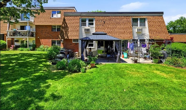 Building Photo - 80 Damon Rd Unit 8111