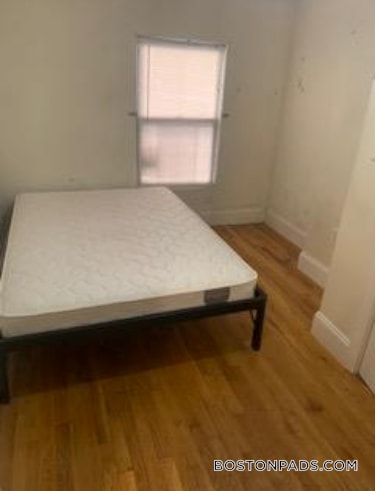 Photo - 32 Edgerly Rd Unit B