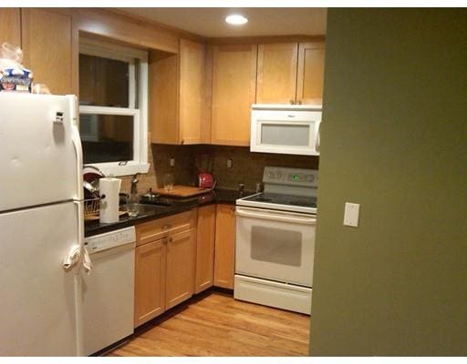 Photo - 41 Ashford St Unit 8