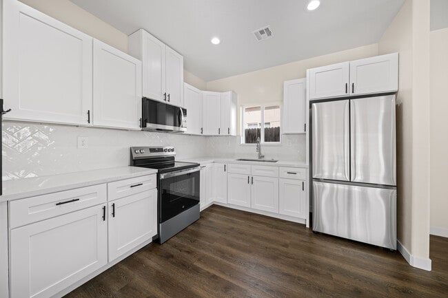 Photo - 3409 Lotus Ln