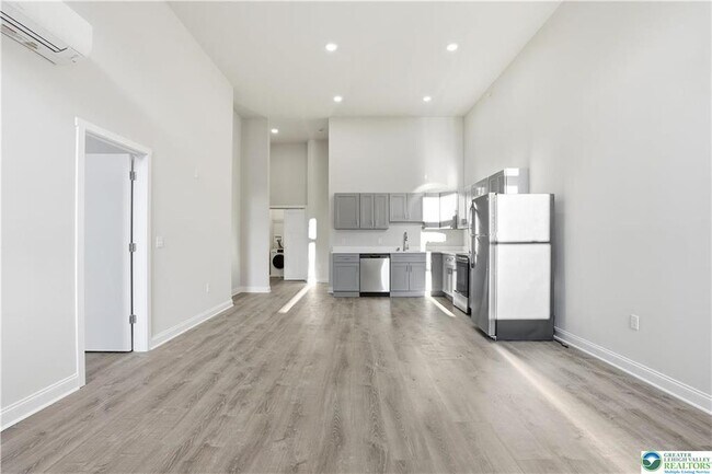 Photo - 109 S Centre St Unit 6