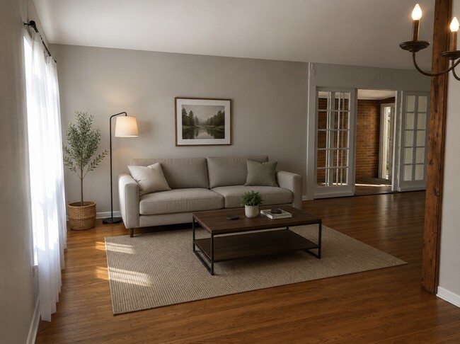 Photo - 2616 Fontana Dr