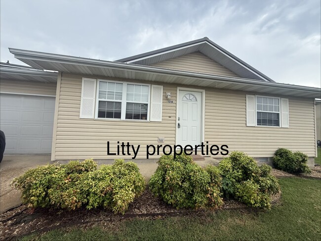 Building Photo - 1516 Fair Park Cir