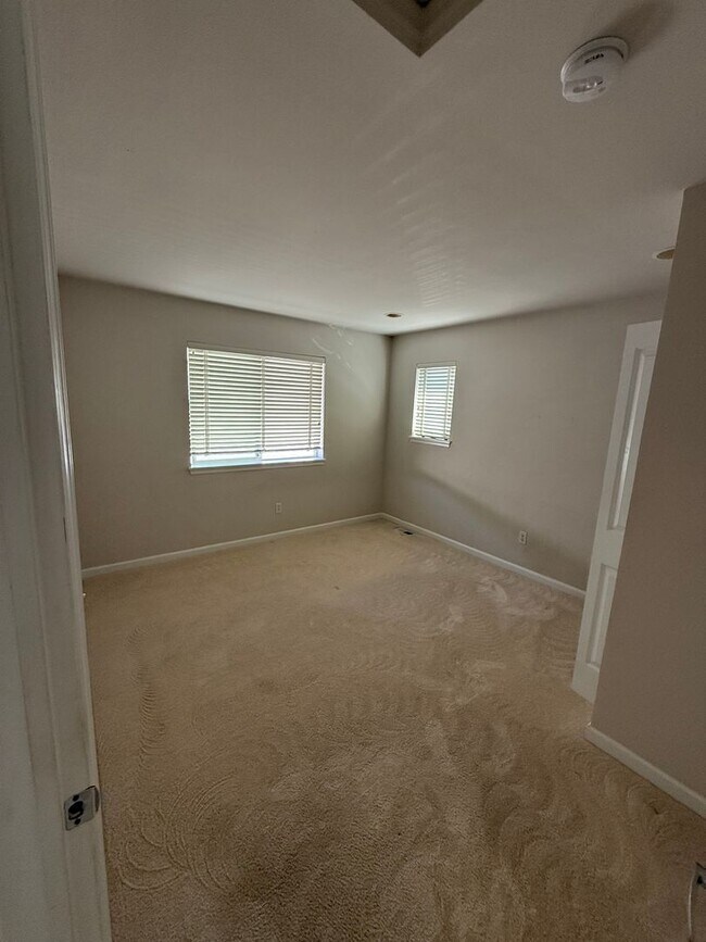 Photo - Updated Beautiful Mill Creek Home!