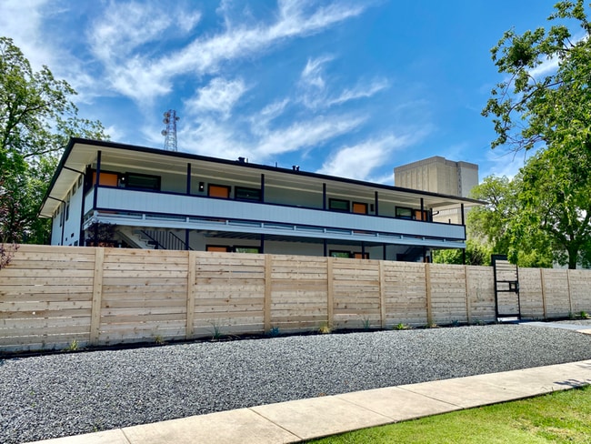 Photo - 4400 San Jacinto St Unidad 205