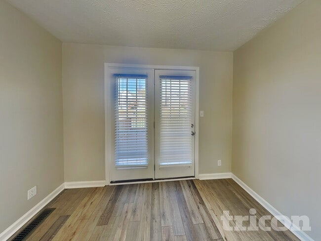 Photo - 629 Wolfchase Dr
