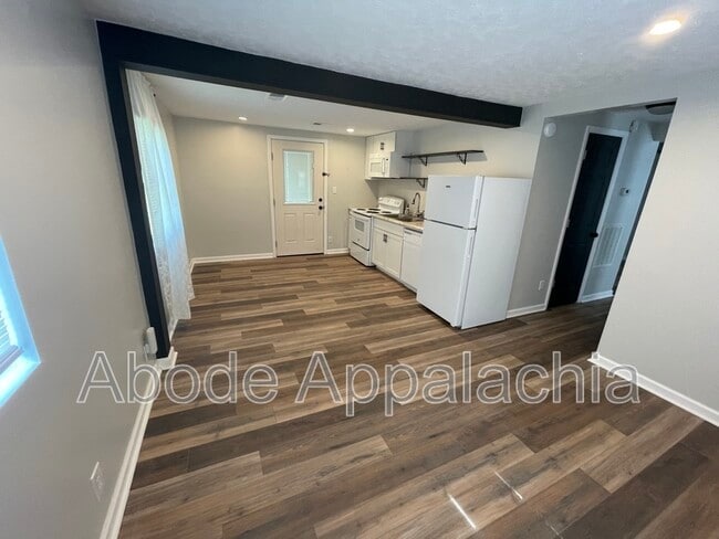 Photo - 1231 Collins Hwy