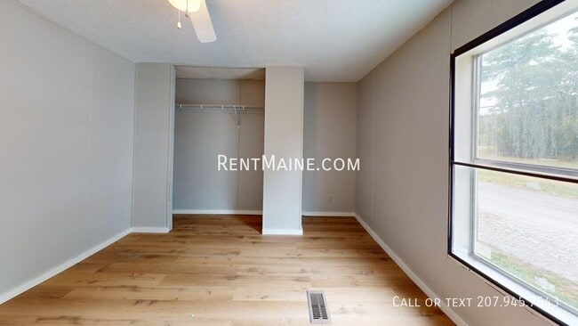 438 Finson Rd