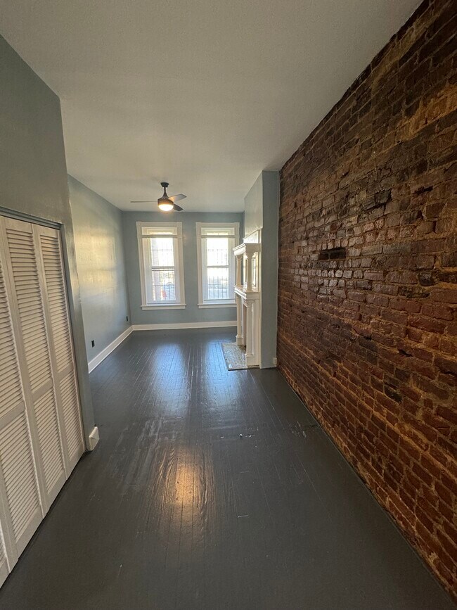 Photo - 507 St James St Townhome