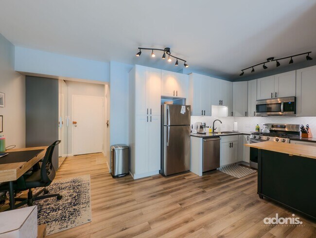Photo - Modern, Light-Filled Junior 1BR in Prime D...