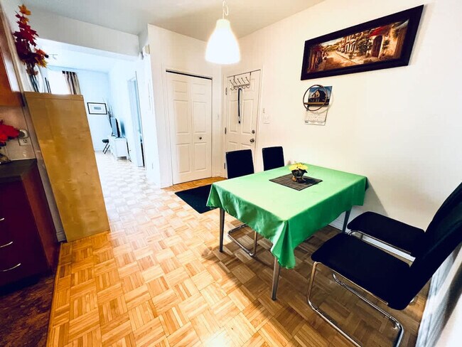 Photo - 4846 Rue Sainte-Catherine E Unit SI FL2-ID1543093P