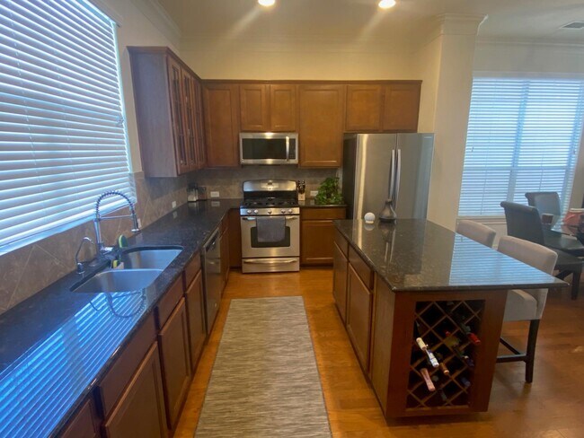 Photo - 3209 Clearview Cir