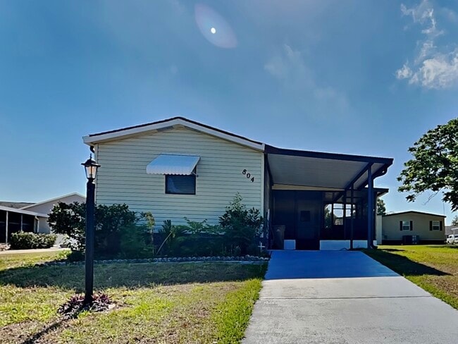 Building Photo - 804 Weeping Willow Ave