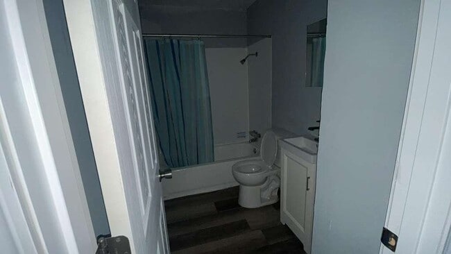 Photo - 1107 N State St