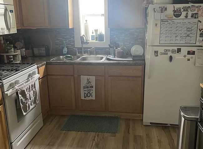 Photo - 625 Milwaukee Ave NW