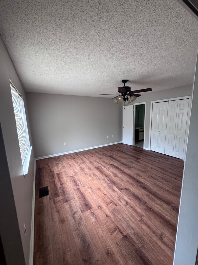 Photo - 1456 Flintwood Dr