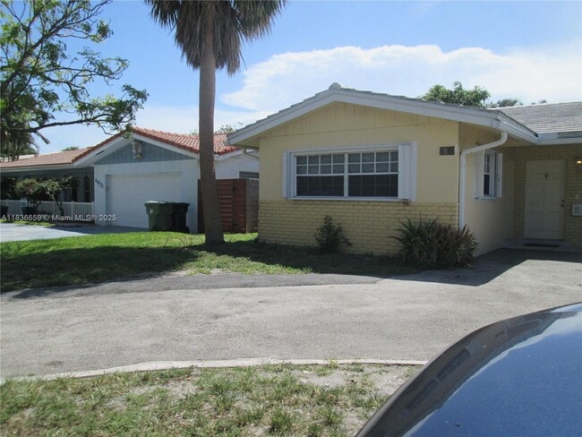 Photo - 4831 Bayview Dr Unit 1-2