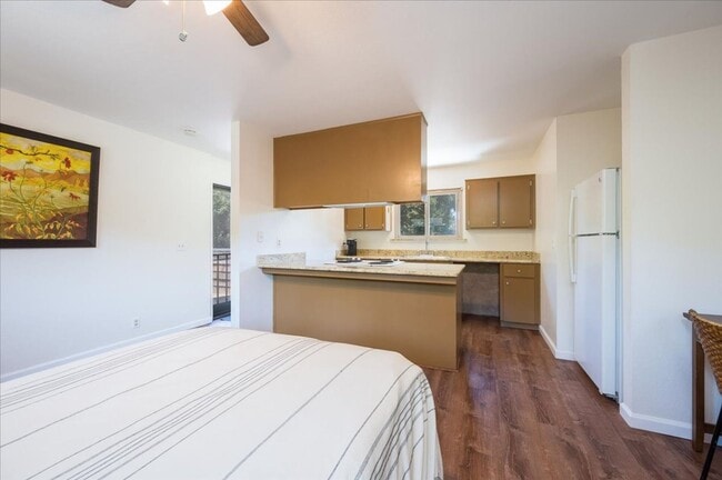 Photo - Charming Furnished Studio