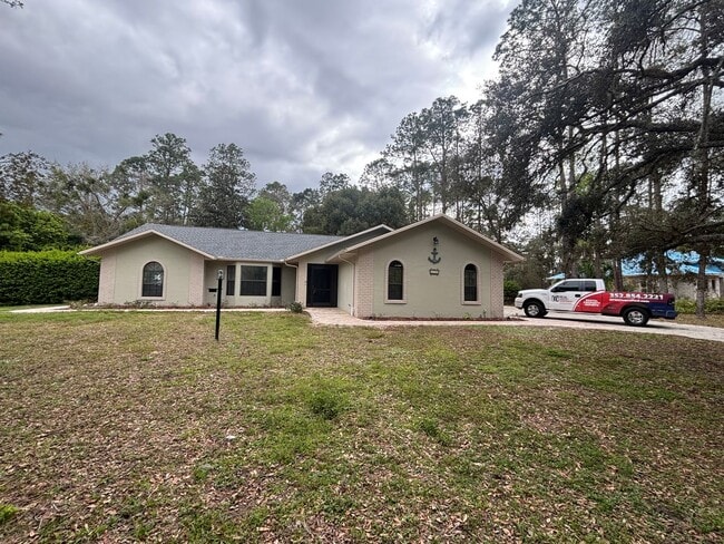 Building Photo - Charming 3-Bedroom Home with Pool & Upgrades in Hernando, FL