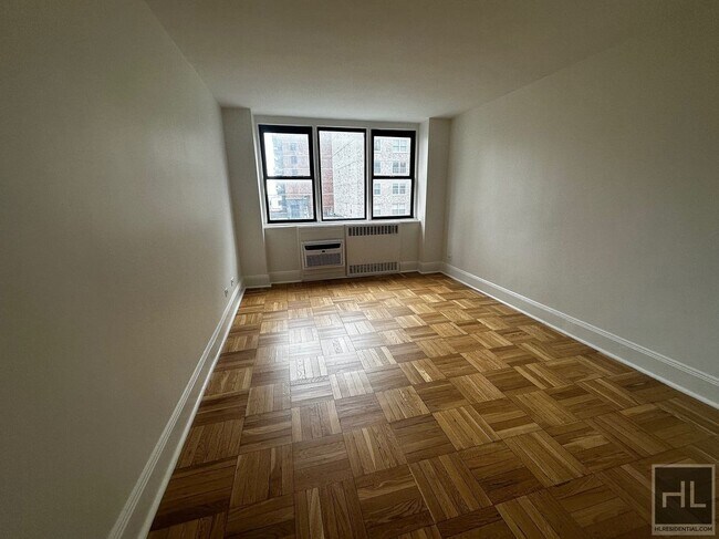 Photo - East 79th Street Unidad 8U