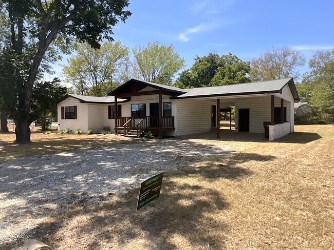 261 Bois D Arc St
