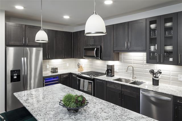 Photo - 5631 Belmont Ave Townhome