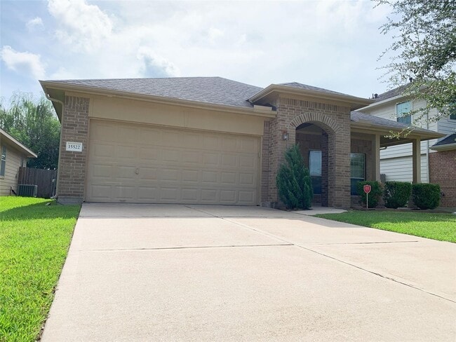 Building Photo - 15522 Mossy Park