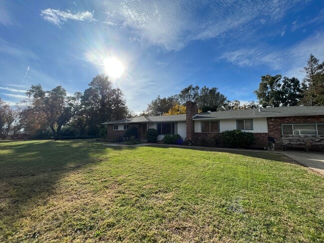 Photo - 9866 Hillview Dr