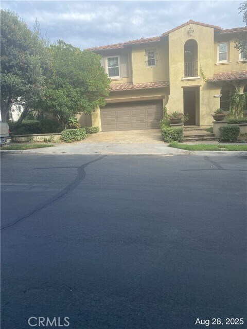 Photo - 18 Via Armilla House