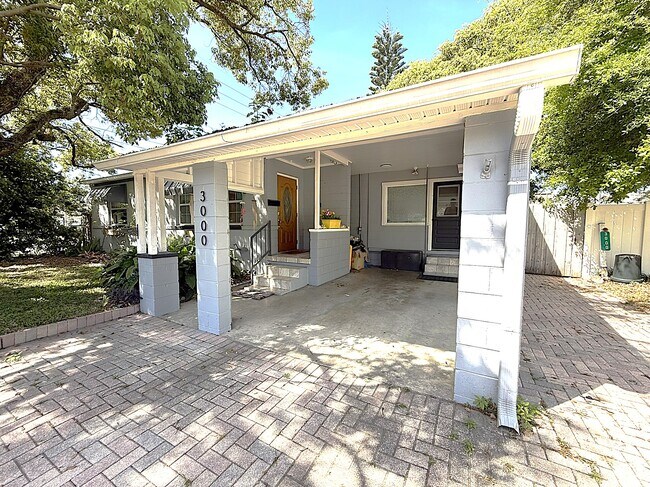 Photo - 3000 Knollwood Cir