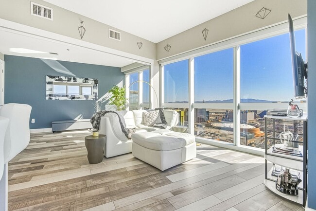 Photo - Martin 4201-City/Strip Views from this Stunning 1Bd/2Ba Residence Unit 4201