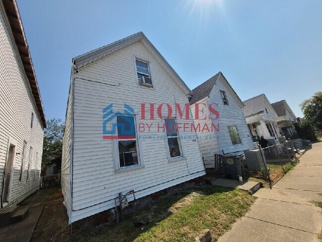 Three Bedroom | Two Bath House - Three Bedroom | Two Bath House