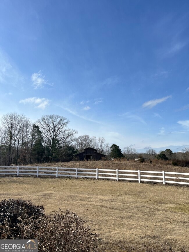 Photo - 87 Ridgeview Ln