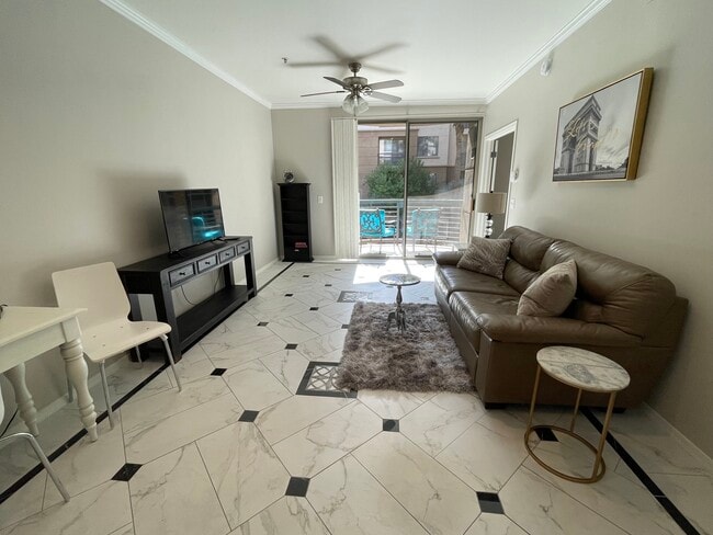Photo - 1701 E Colter St Unit 221