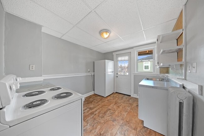 Photo - 25 5th Ave Unit 2