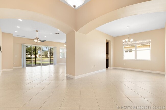Photo - 2805 Bellarosa Circle