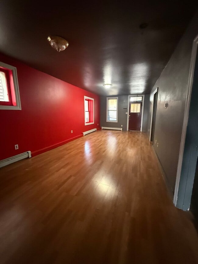 Photo - 415-417 N Washington Unit 417