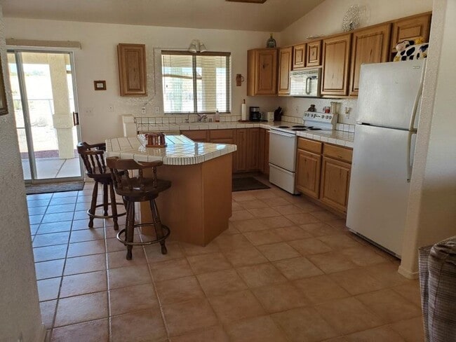 Photo - GREAT FURNISHED HOME WITH SIDE PARKING!